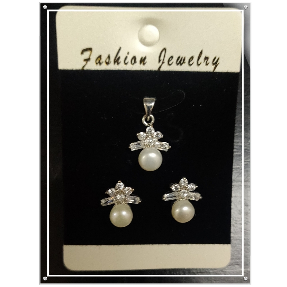 Pearl and Stones Set - Picture 1 of 5